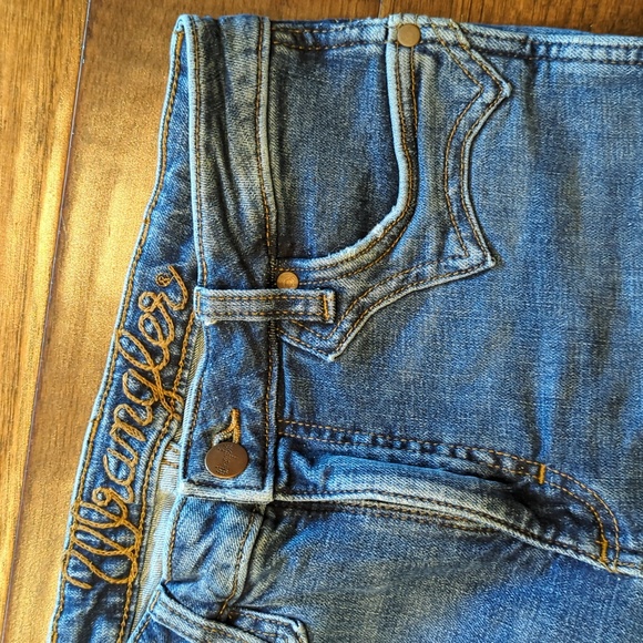 Fancy pocket 🔥flare bellbottom Jeans w/no back pockets!Copy- only have one pair! - Picture 2 of 10